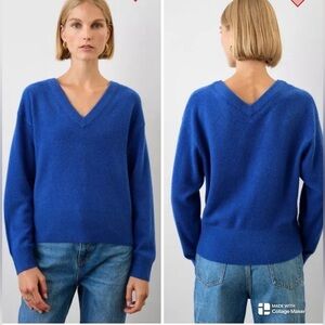 White + Warren 100% cashmere wide v neck sweater in admiral blue NWT